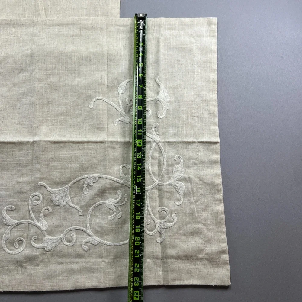 Set Of 2 Nicole Miller Home Standard Pillow Shams Beige Embroidered Swirl 23x30